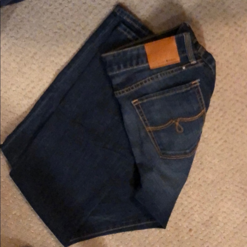 Lucky denim in dark wash no distressing